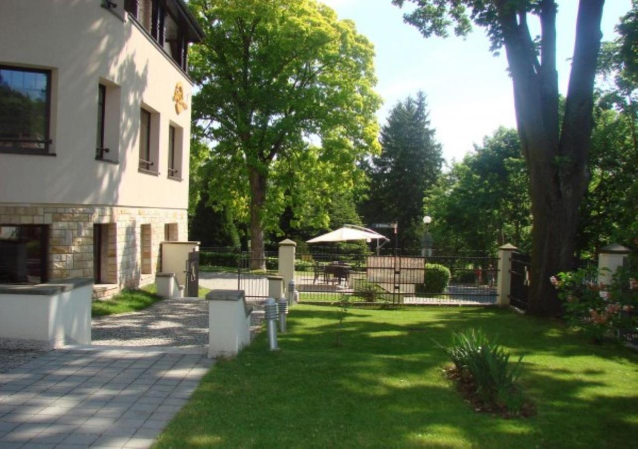 Jasny Dwor Hotel Polanica-Zdroj Luaran gambar