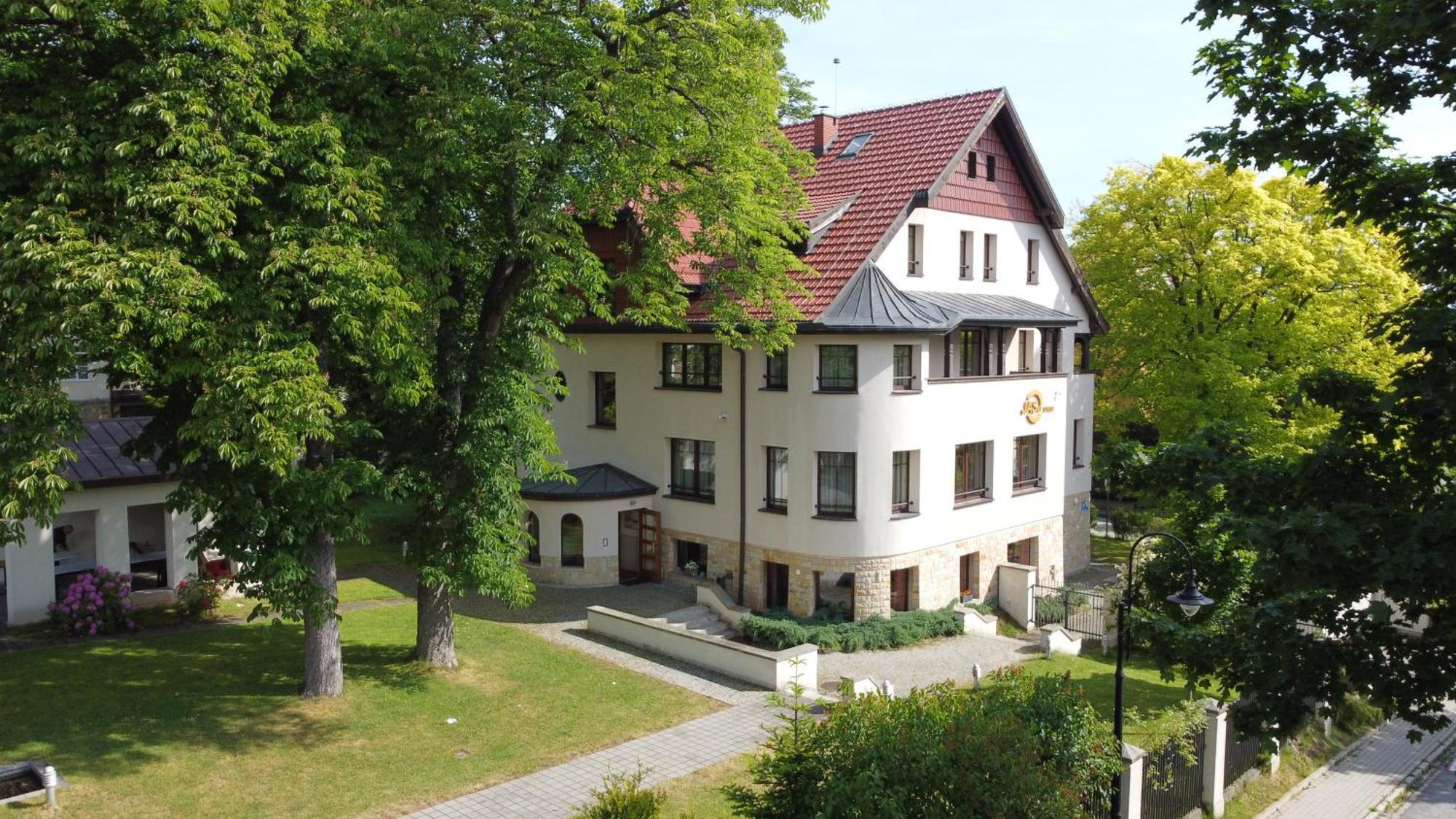 Jasny Dwor Hotel Polanica-Zdroj Luaran gambar